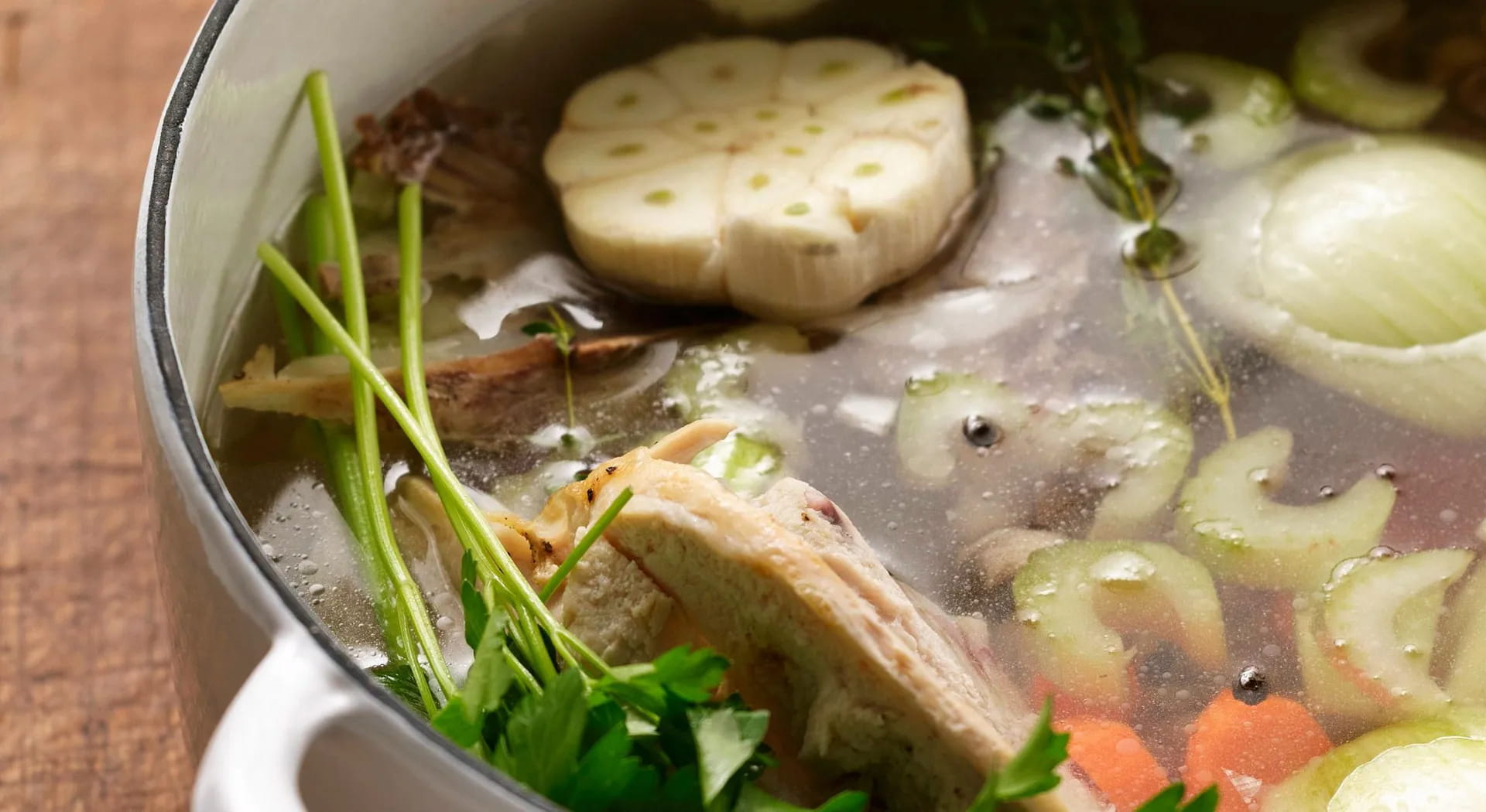 Come riutilizzare il pollo del brodo di Natale