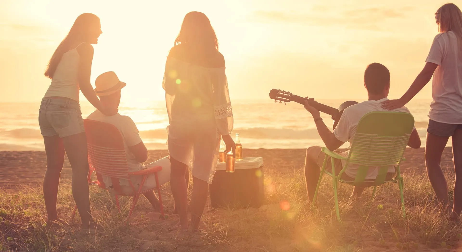 How to organize an unforgettable beach party